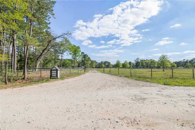 5890 Magan Road, Waller, TX 77484