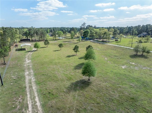 5890 Magan Road, Waller, TX 77484