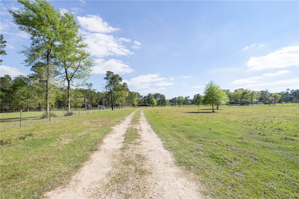5890 Magan Road, Waller, TX 77484 — photo 2