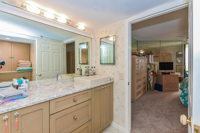 176 Helios Drive 308, Jupiter, FL 33477