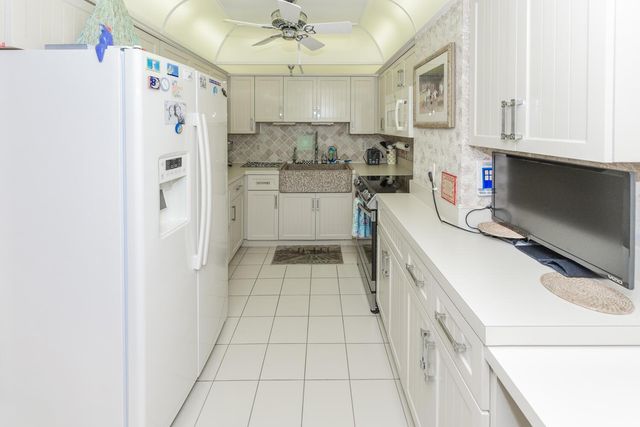 176 Helios Drive 308, Jupiter, FL 33477