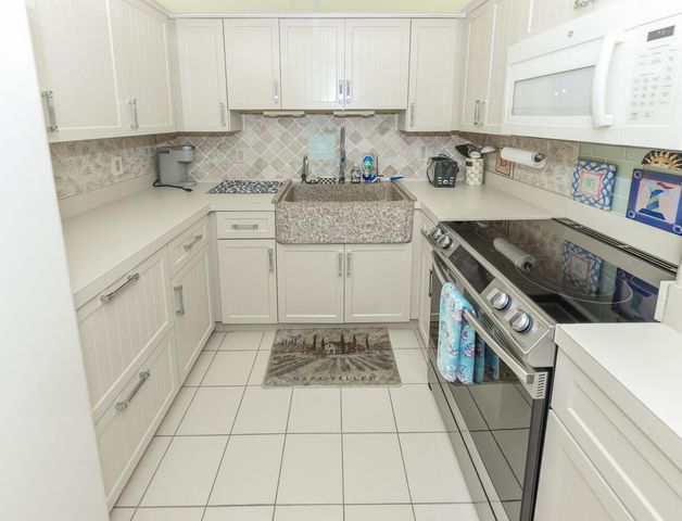 176 Helios Drive 308, Jupiter, FL 33477