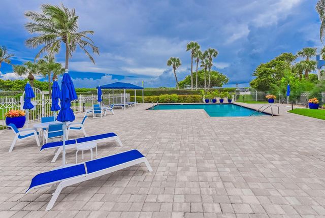 176 Helios Drive 308, Jupiter, FL 33477