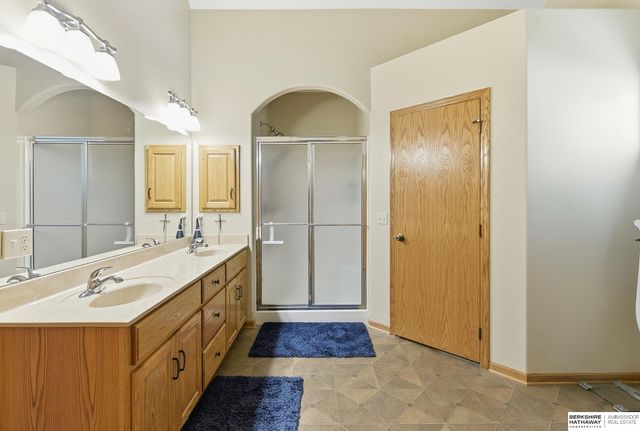 17224 Sage Street, Omaha, NE 68136