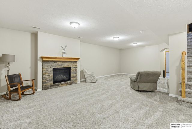 17224 Sage Street, Omaha, NE 68136