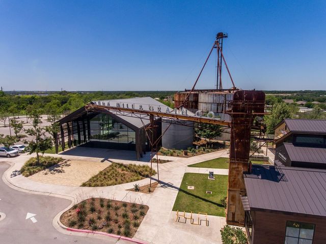 6505 Velvet Leaf LN, Buda, TX 78610