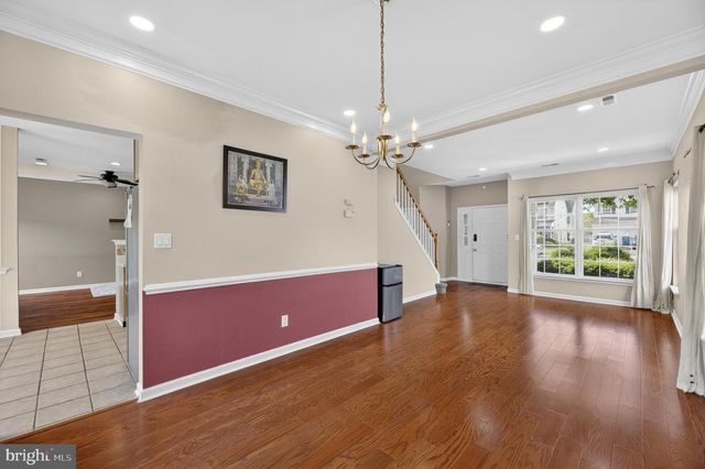 25 SANDSTONE RD, East Windsor, NJ 08520