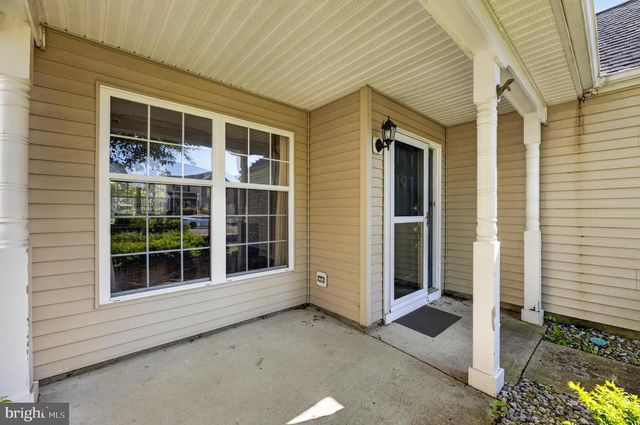 25 SANDSTONE RD, East Windsor, NJ 08520