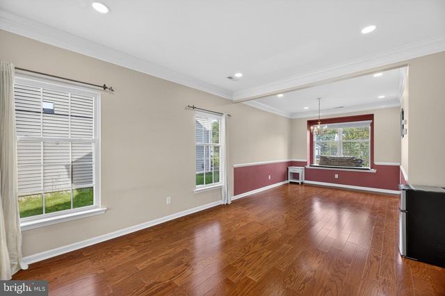 25 SANDSTONE RD, East Windsor, NJ 08520