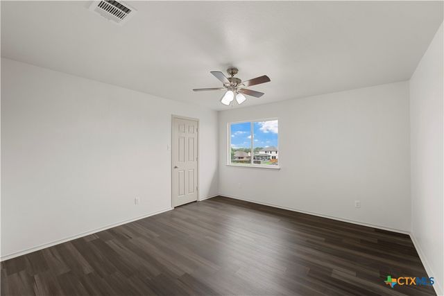 5501 Southern Belle Dr, Killeen, TX 76542