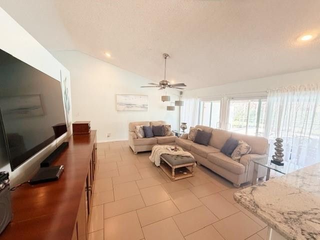 10931 NW 4th Street, Coral Springs, FL 33071