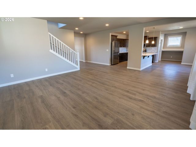 2675 Essex Ave Nw, Albany, OR 97321