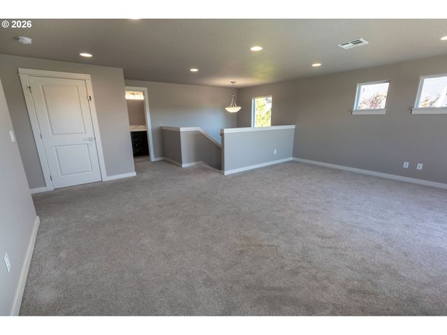 2675 Essex Ave Nw, Albany, OR 97321