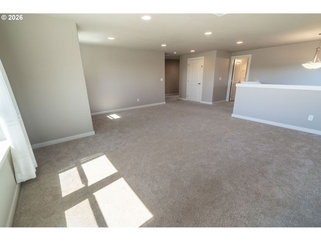2675 Essex Ave Nw, Albany, OR 97321