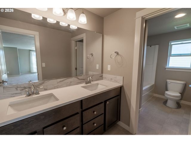 2675 Essex Ave Nw, Albany, OR 97321