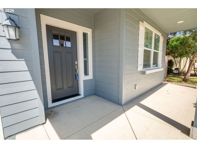 2675 Essex Ave Nw, Albany, OR 97321