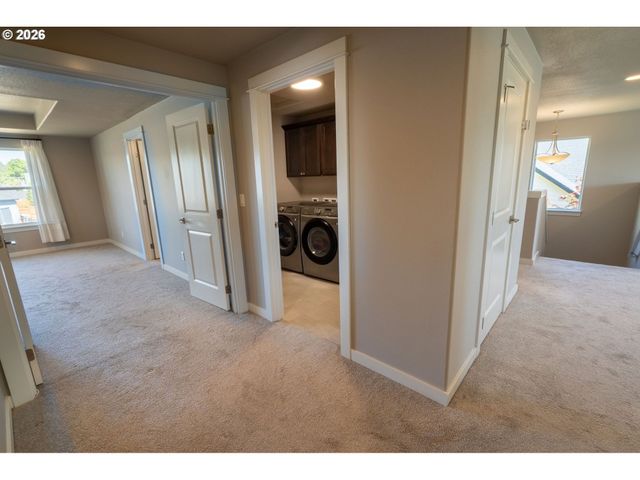 2675 Essex Ave Nw, Albany, OR 97321