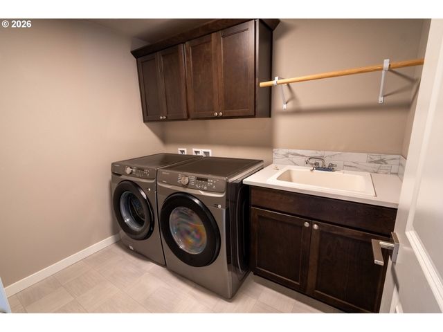 2675 Essex Ave Nw, Albany, OR 97321