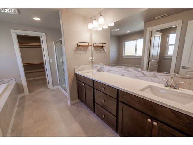 2675 Essex Ave Nw, Albany, OR 97321