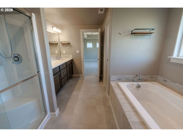 2675 Essex Ave Nw, Albany, OR 97321