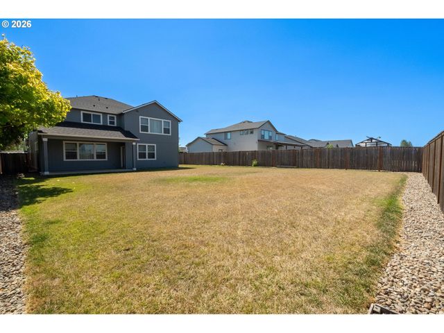 2675 Essex Ave Nw, Albany, OR 97321