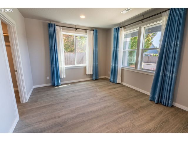 2675 Essex Ave Nw, Albany, OR 97321