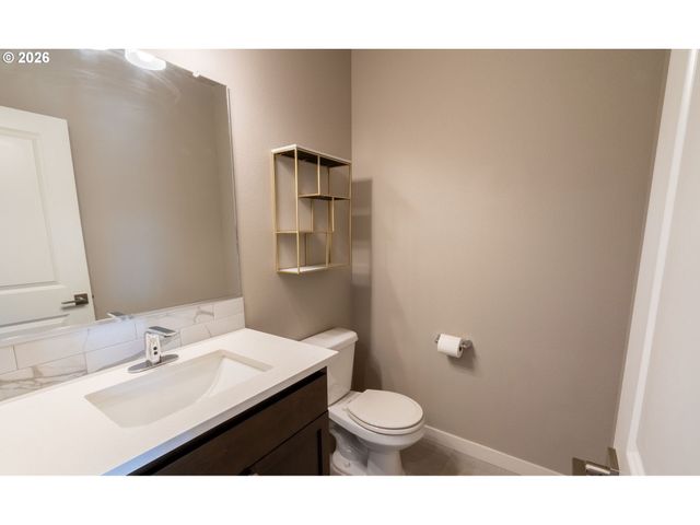 2675 Essex Ave Nw, Albany, OR 97321