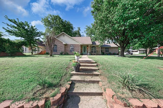 400 Houston Street, Sulphur Springs, TX 75482