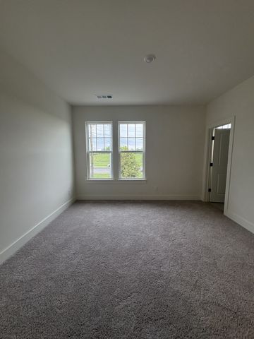 112 Nearwater Pl, Hendersonville, TN 37075