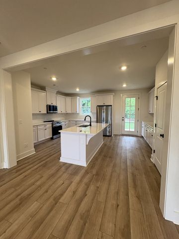 112 Nearwater Pl, Hendersonville, TN 37075
