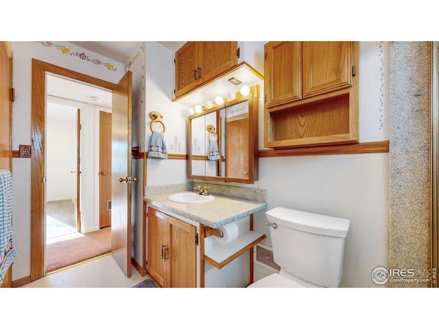 228 42nd St SW, Loveland, CO 80537