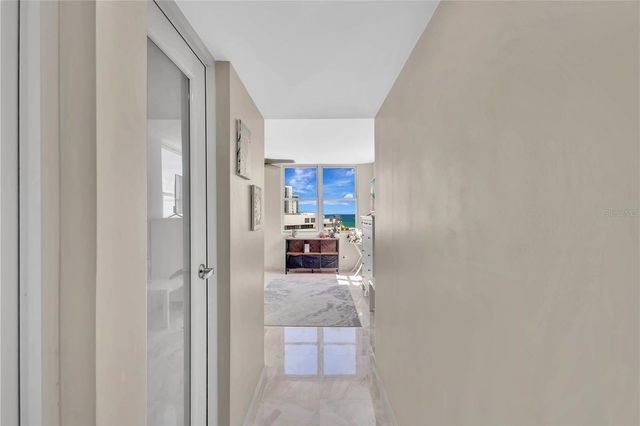 6471 ISLA VERDE AVENUE PH-3, Carolina, PR 00979