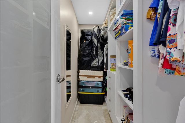 6471 ISLA VERDE AVENUE PH-3, Carolina, PR 00979