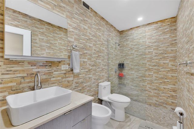 6471 ISLA VERDE AVENUE PH-3, Carolina, PR 00979