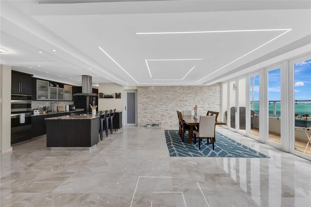 6471 ISLA VERDE AVENUE PH-3, Carolina, PR 00979