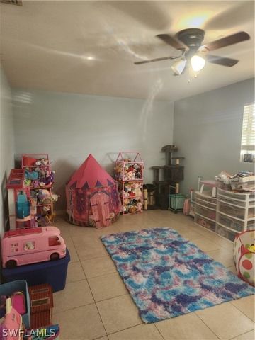 9140 San Carlos BLVD, Fort Myers, FL 33967