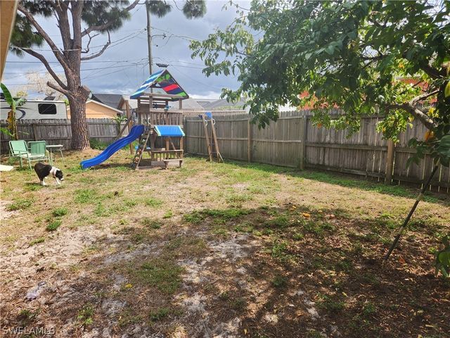 9140 San Carlos BLVD, Fort Myers, FL 33967