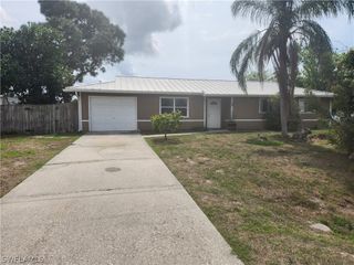 9140 San Carlos BLVD, Fort Myers, FL 33967