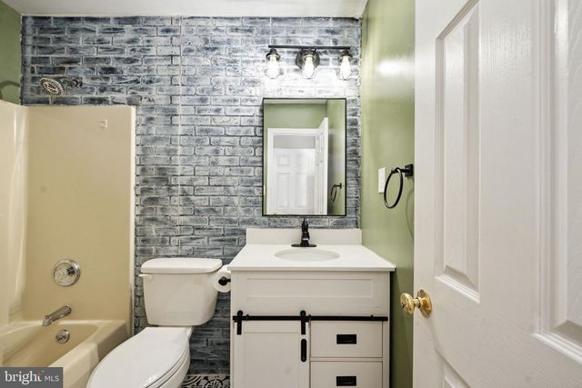 11211 WOLFE CT, Bealeton, VA 22712