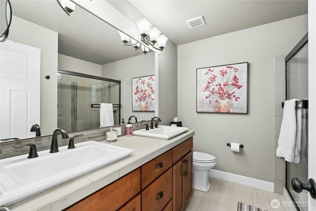 1340 Brooklyn Walk NE, Issaquah, WA 98029