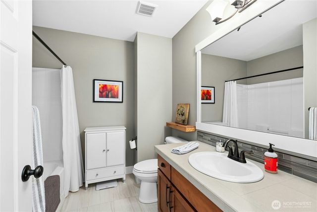 1340 Brooklyn Walk NE, Issaquah, WA 98029
