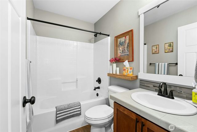 1340 Brooklyn Walk NE, Issaquah, WA 98029