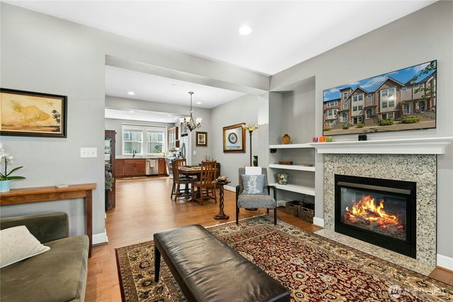 1340 Brooklyn Walk NE, Issaquah, WA 98029