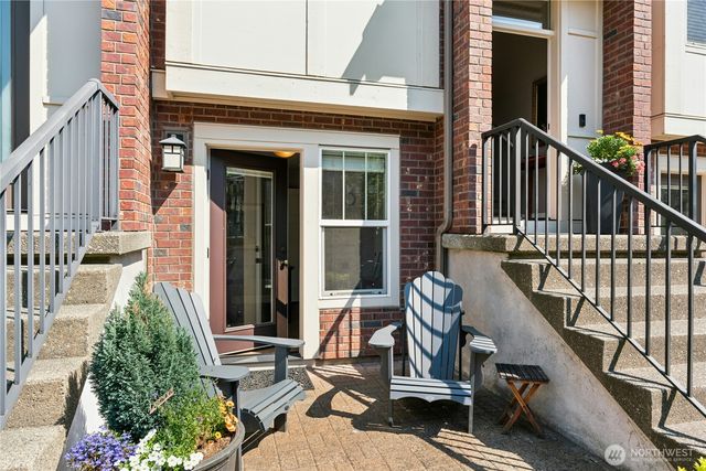 1340 Brooklyn Walk NE, Issaquah, WA 98029
