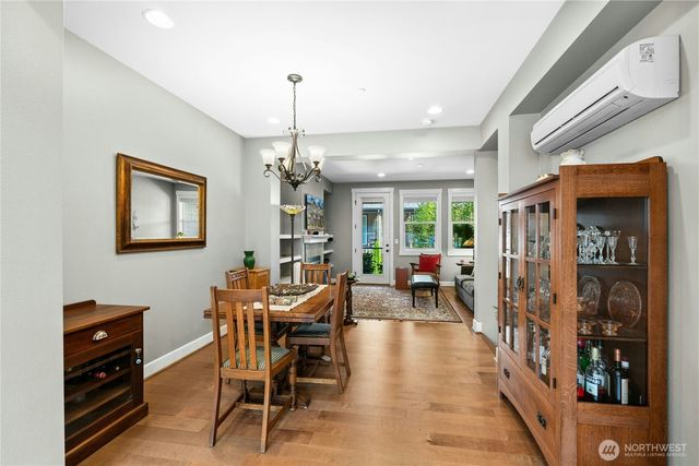 1340 Brooklyn Walk NE, Issaquah, WA 98029
