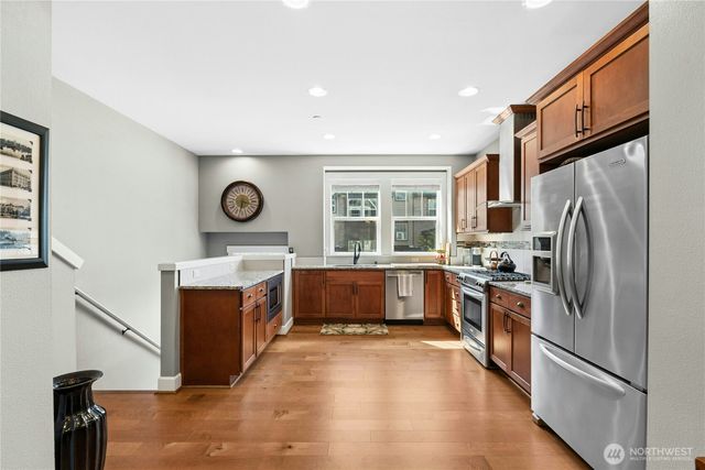 1340 Brooklyn Walk NE, Issaquah, WA 98029