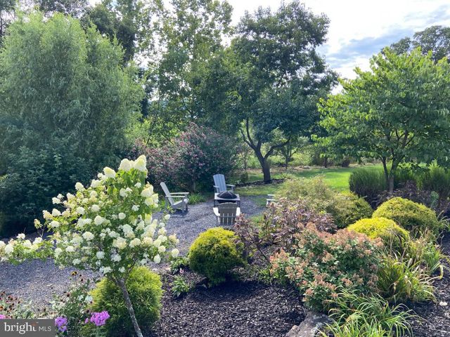 271 OGDEN FARM RD, Moorefield, WV 26836