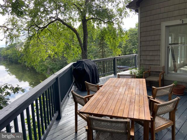 271 OGDEN FARM RD, Moorefield, WV 26836