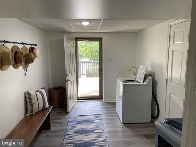 271 OGDEN FARM RD, Moorefield, WV 26836