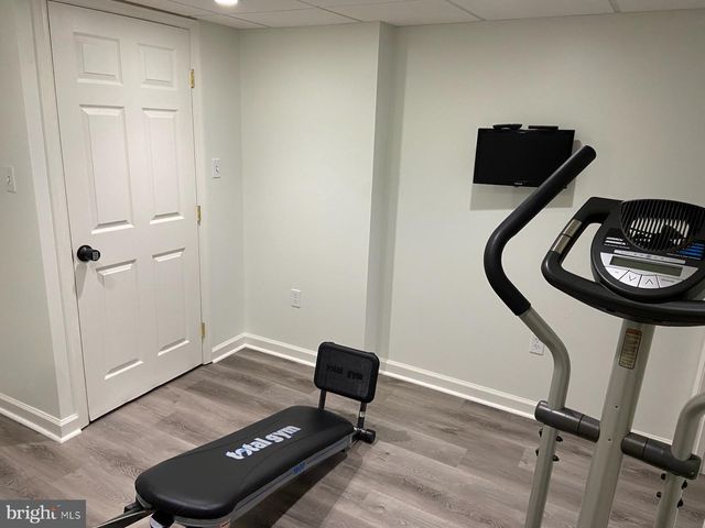 271 OGDEN FARM RD, Moorefield, WV 26836